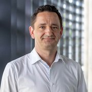 Profilaufnahme von Herrn Tino Reichardt, Trainer Medizinische Kompressionsstrümpfe, Einlagen, Messtechnik in der Bauerfeind Akademie.